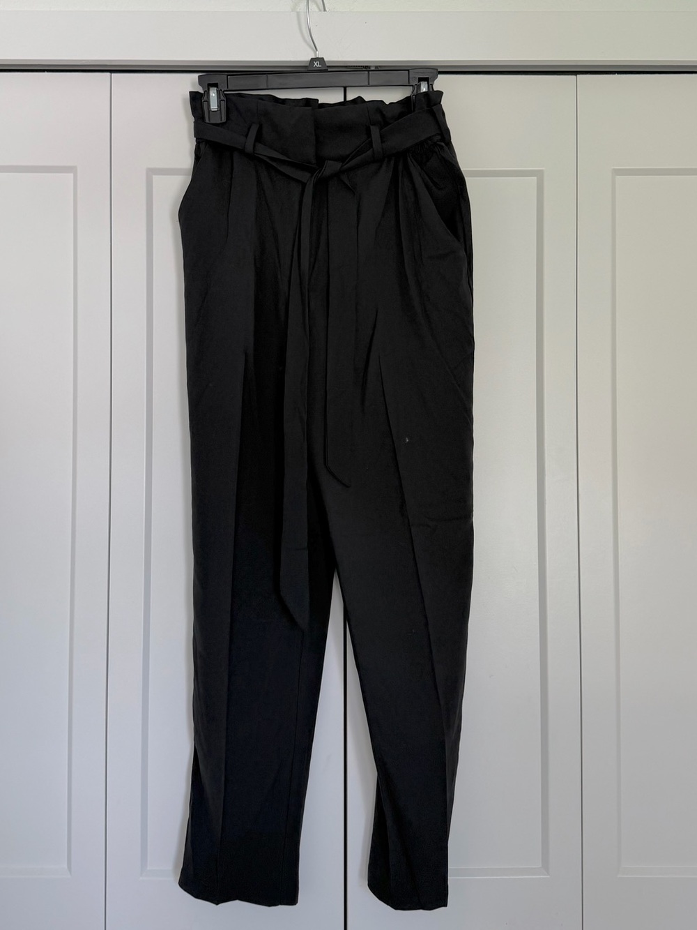 H&M Black High-Waist Paperbag Trousers with Waist Tie